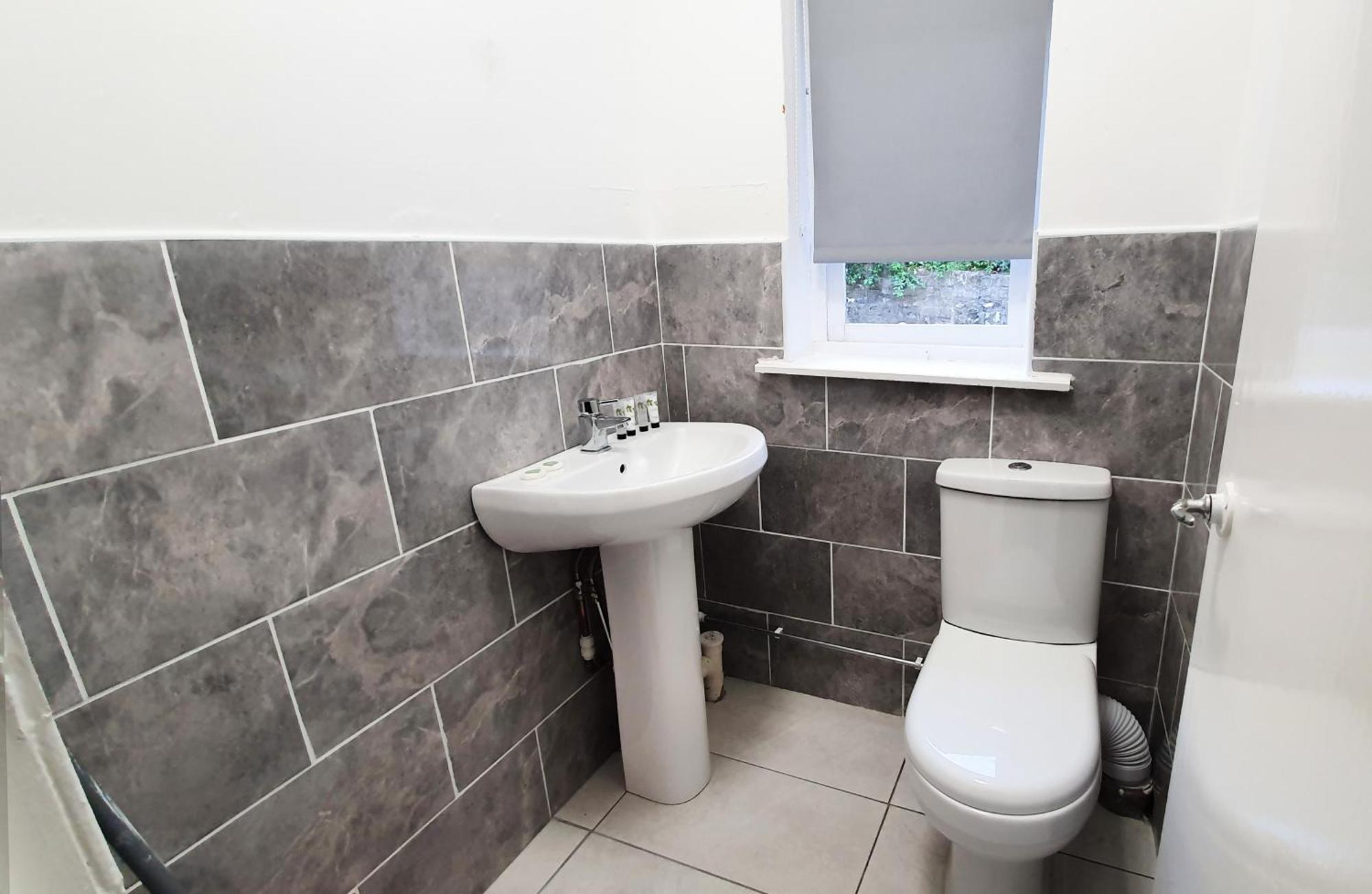 גלאזגו Bemersyde Guest House חדר תמונה